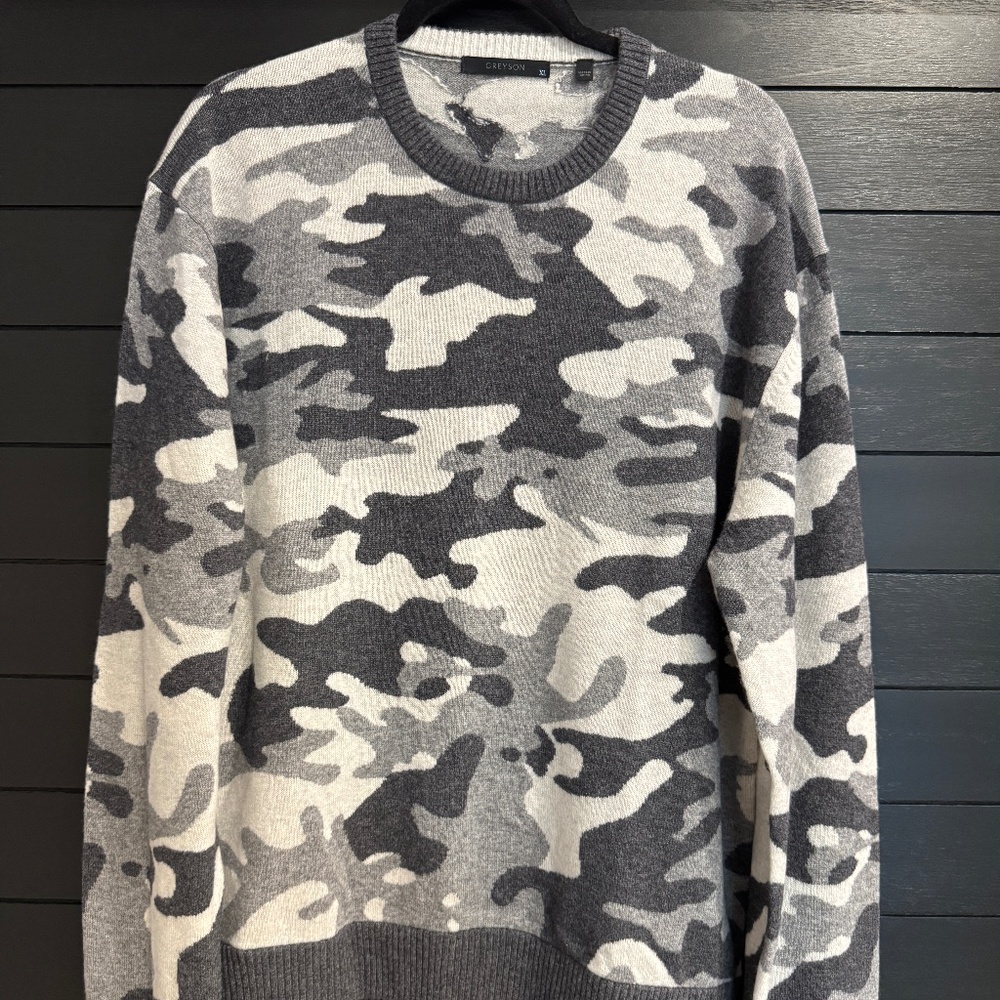 Greyson XL Grey Camo Sweater